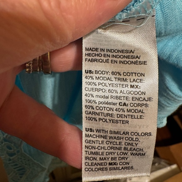 Chicos Short Sleeve Turquoise Tee Lace Trim Sleeve Hem Sz 1 (M) - Picture 6 of 10